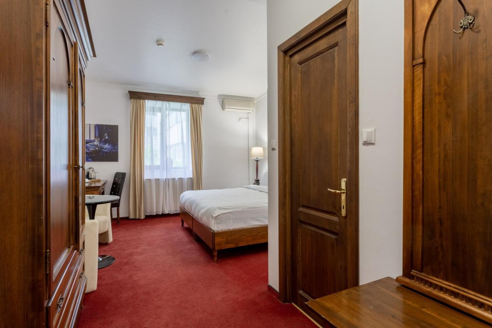 Arc De Triomphe By Citybookings Bucureşti Ngoại thất bức ảnh